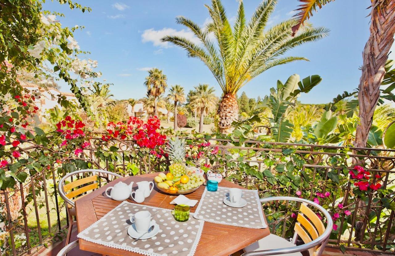 Apartments In Residence With Swimming Pool In Santa Margherita Di Pula, 250 Meters From The Sea Dış mekan fotoğraf